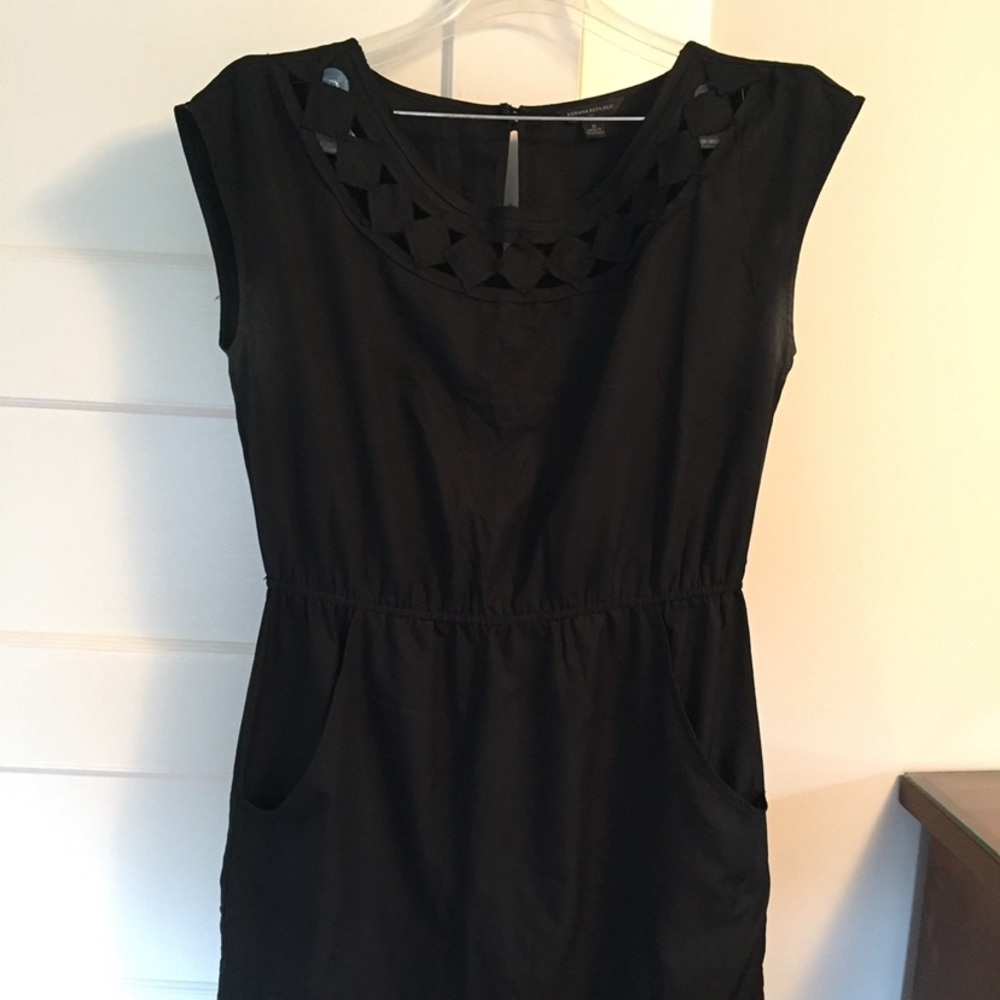Banana Republic Cutout Collar Dress with Pockets